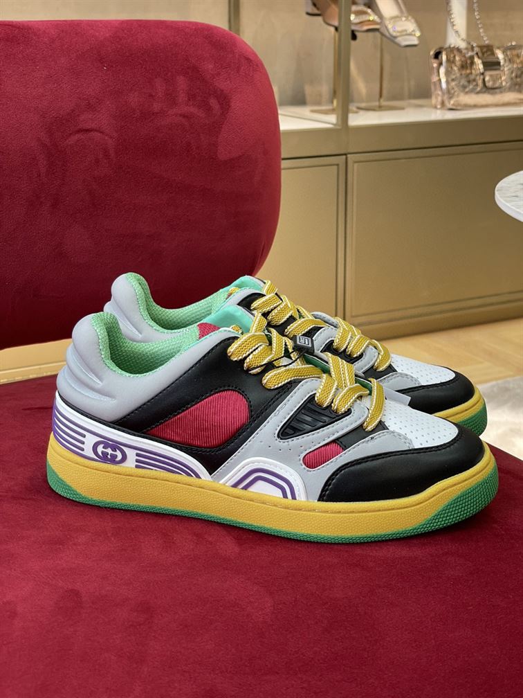 Gvc*1 BASKET SNEAKER IN BLACK DEMETRA   GCC111