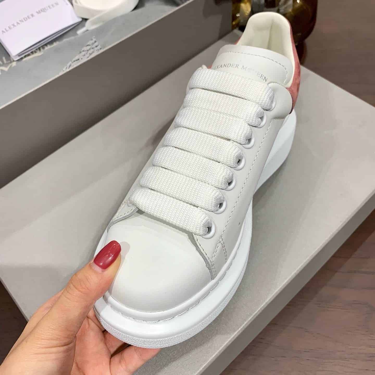 A1exa*der Mcqv*en Sneaker Dupe - AM8