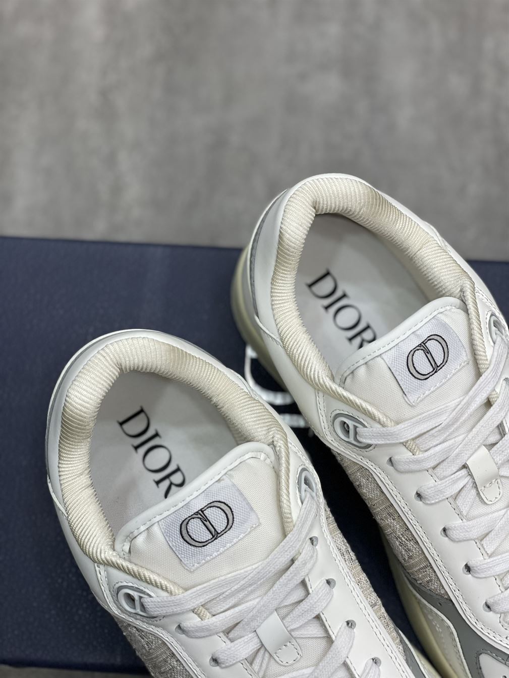 D10r B27 LOW-TOP SNEAKER   DO010