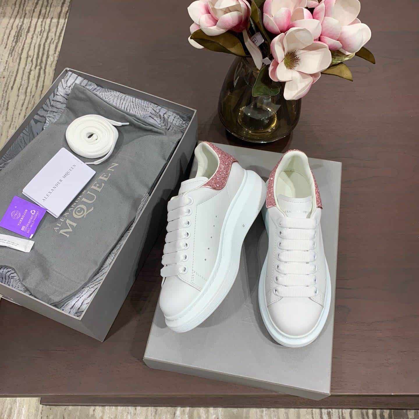 A1exa*der Mcqv*en Sneaker Dupe - AM14
