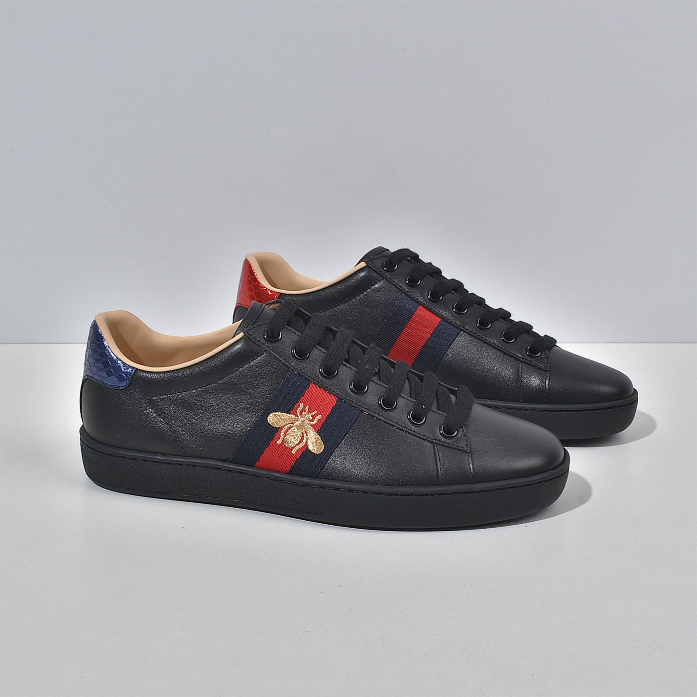 Gvc*1 Dupes Shoes  MENS ACE EMBROIDERED SNEAKER   GCC026