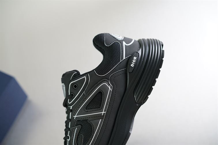 D10r B30 SNEAKER BLACK MESH AND TECHNICAL FABRIC   DO074