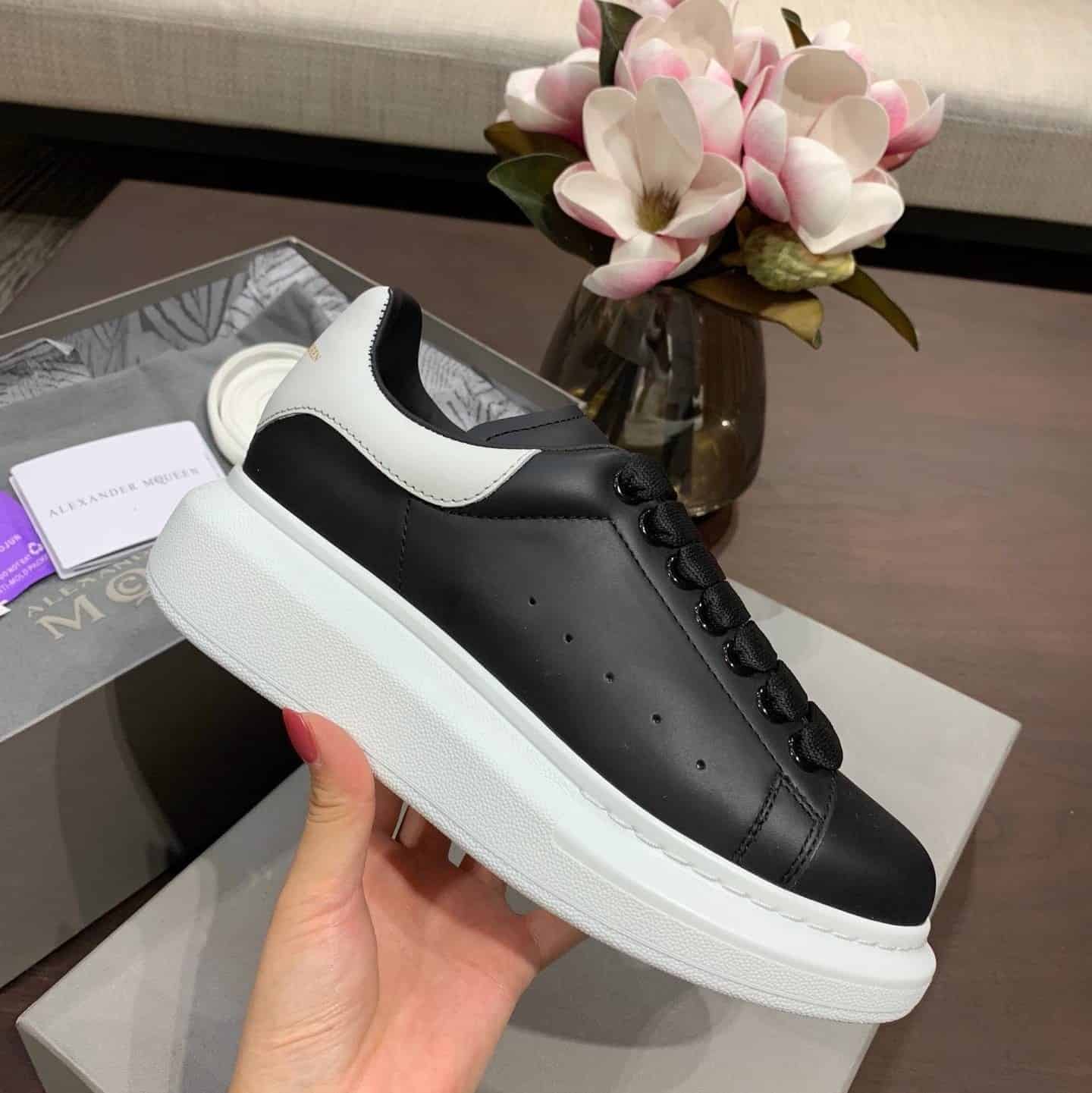 A1exa*der Mcqv*en Sneaker Dupe - AM11