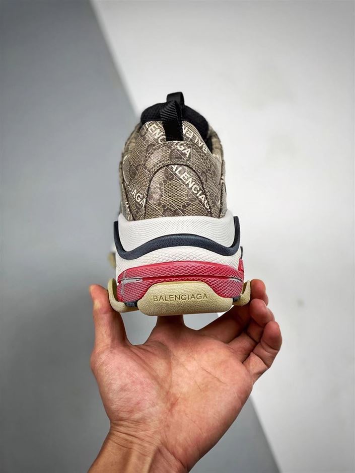 Gvc*1 X Ba1en*iaga TRIPLE S SNEAKER   BLA039