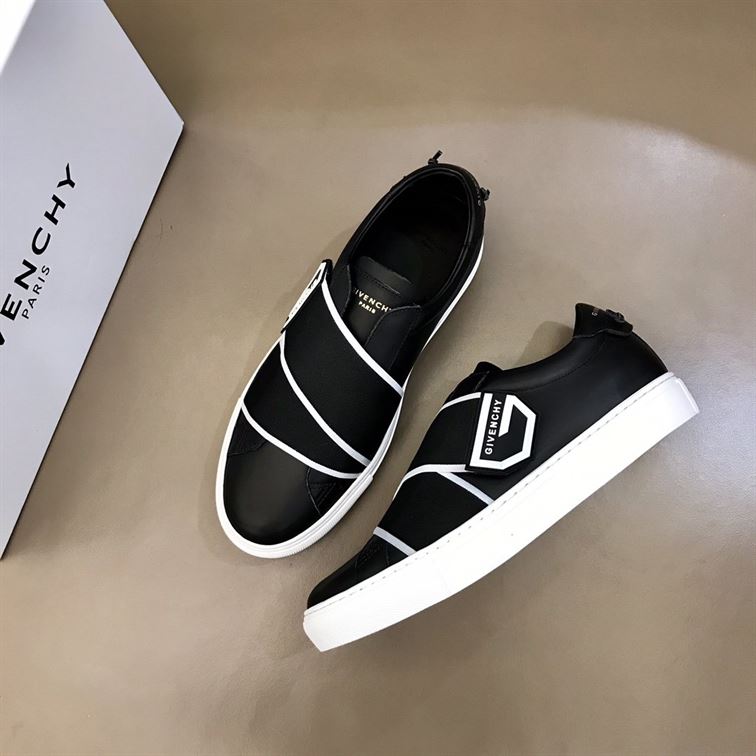 GIVENCHY ELASTICATED LOGO STRAP SNEAKERS   GVC005