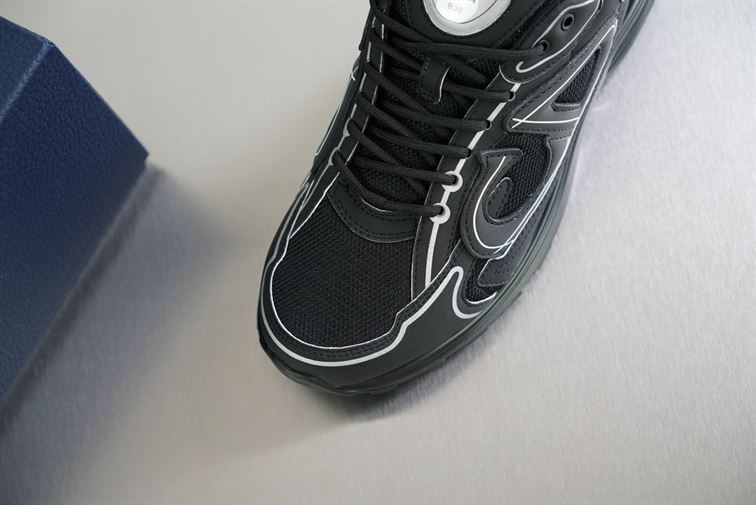 D10r B30 SNEAKER BLACK MESH AND TECHNICAL FABRIC   DO074