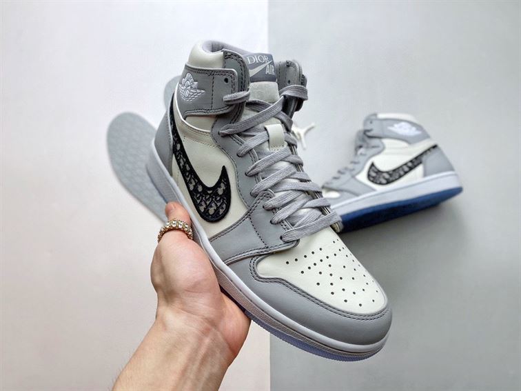 D10r AIR JORDAN 1 HIGH OG   DO061