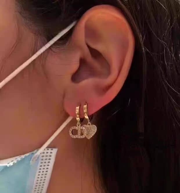 Top Quality Chr1st1an D10r Earring