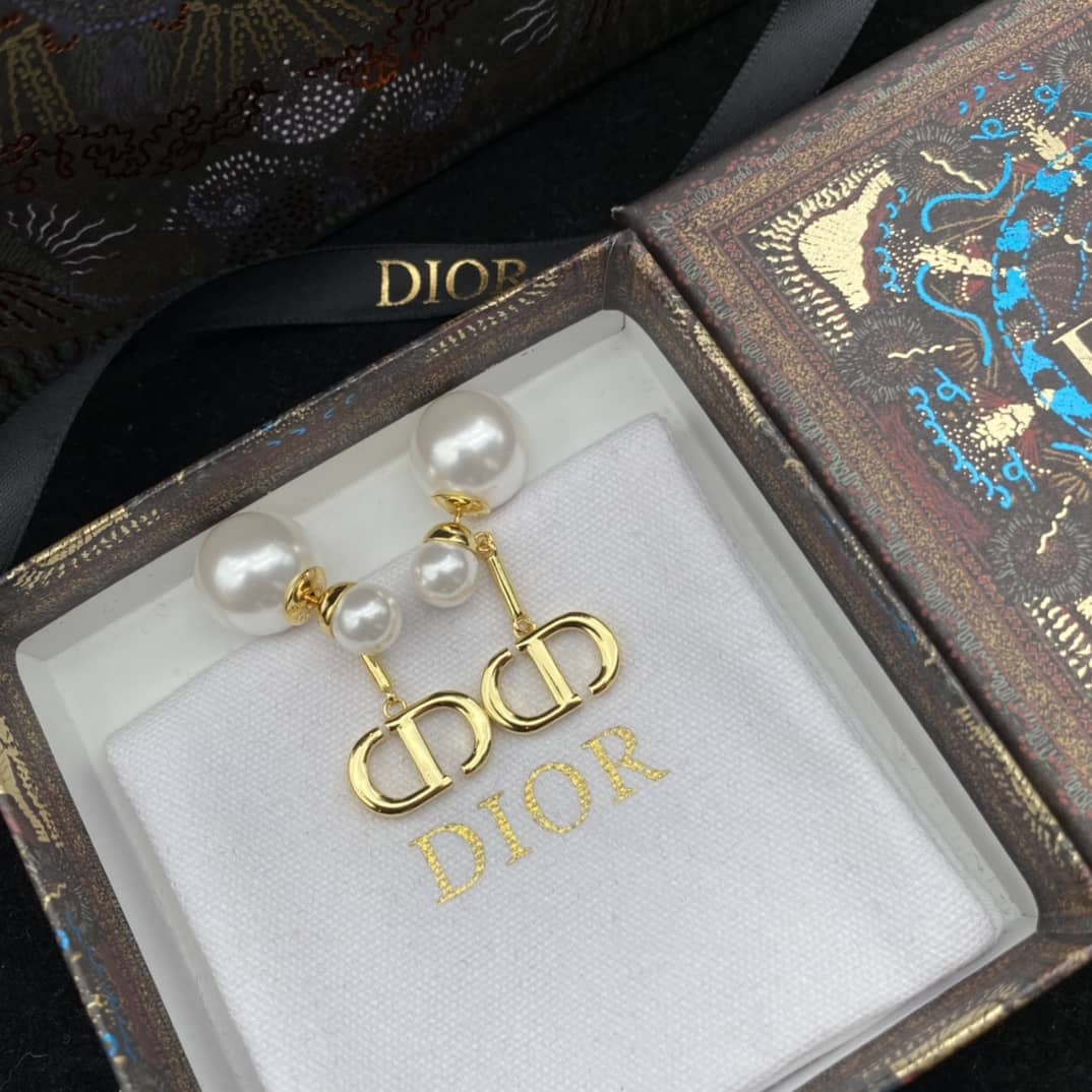 Replica Chr1st1an D10r Earring