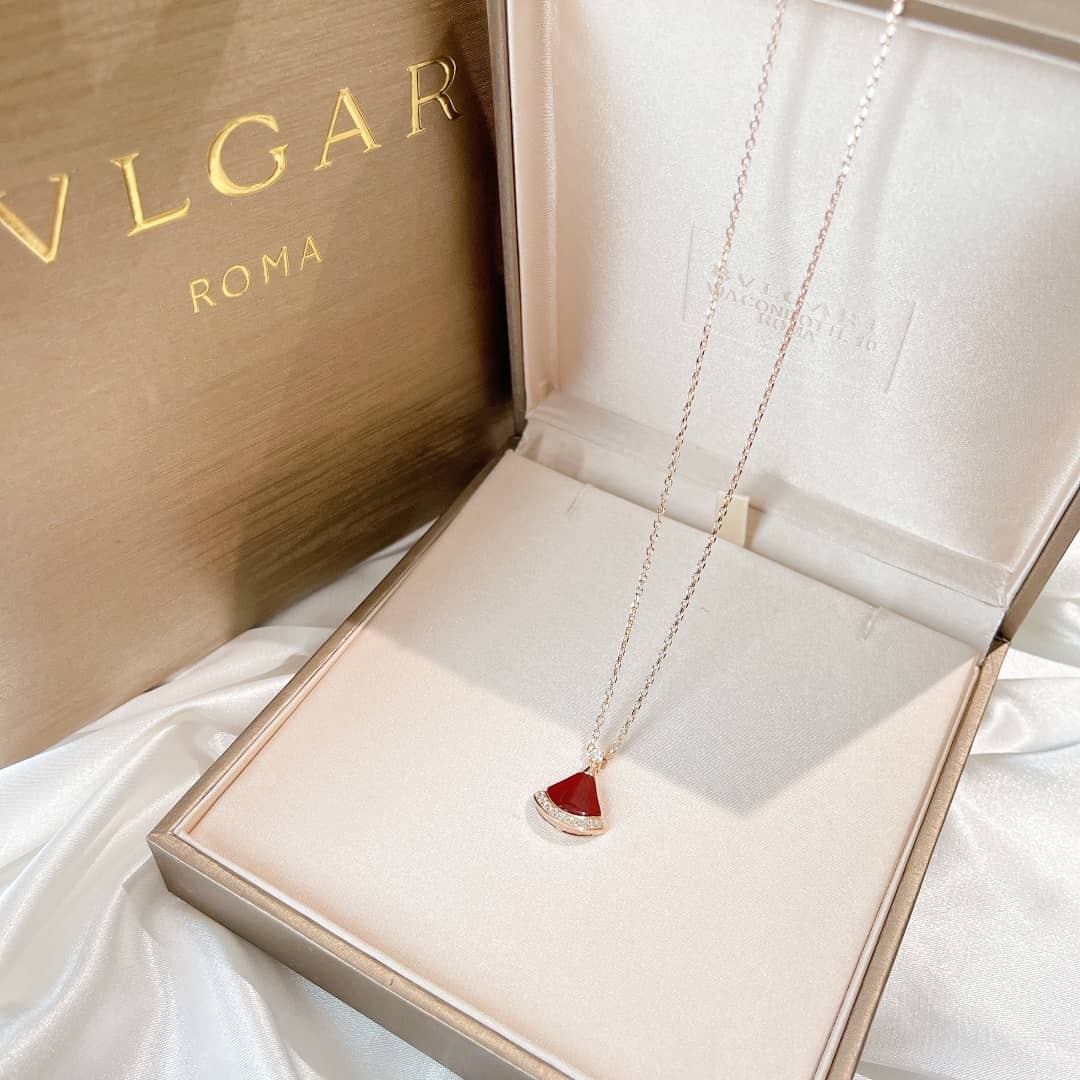 Bv1g*ai Necklace Copy