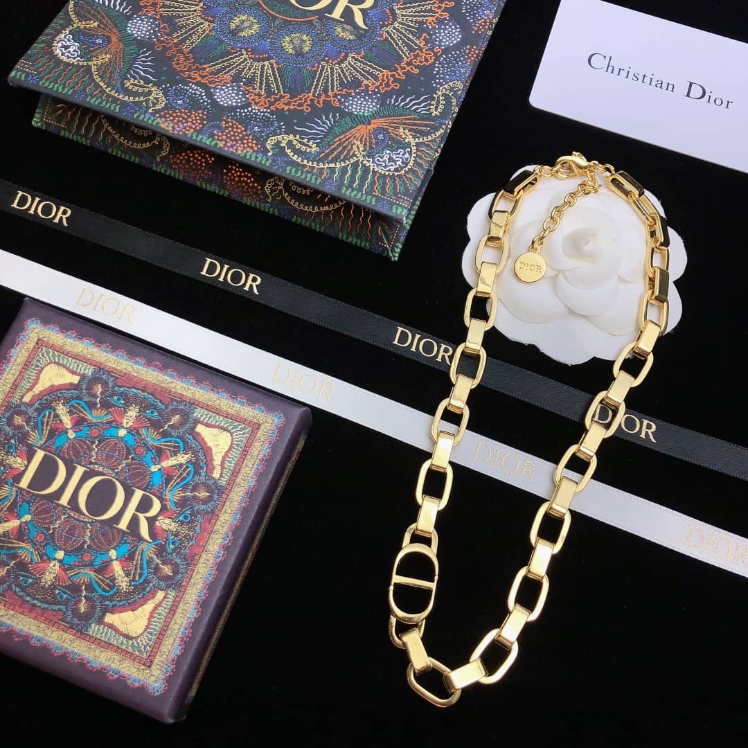 Chr1st1an D10r Necklace First Copy