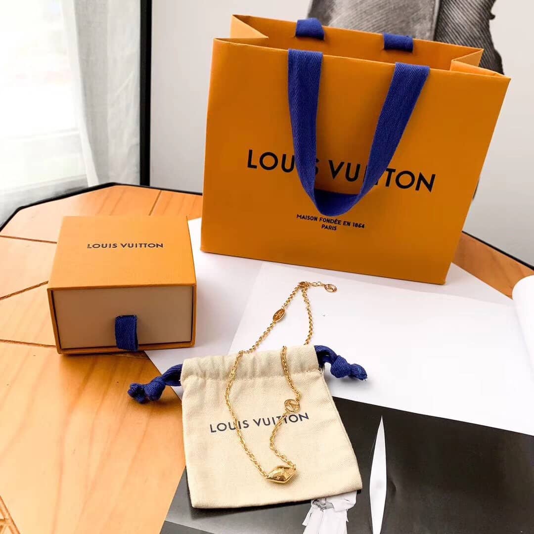 Fake L0vis Vvtt0n Logo Necklace