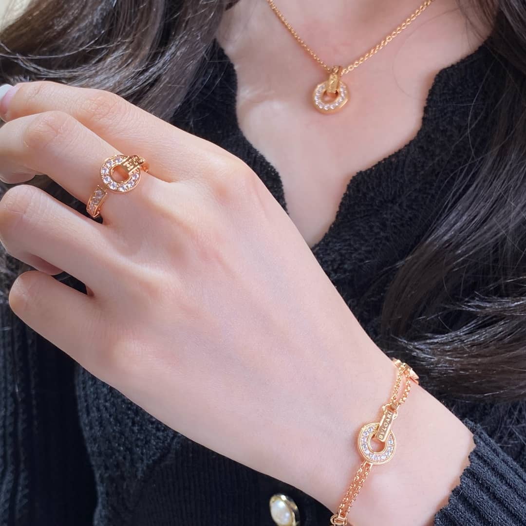 Designer Bv1g*ai Classic Necklace