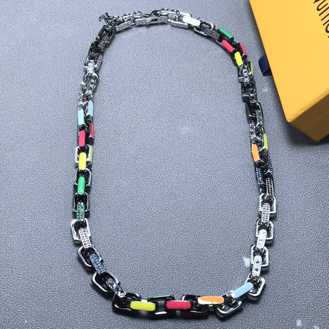 Wholesale L0vis Vvtt0n AAA+ Necklace
