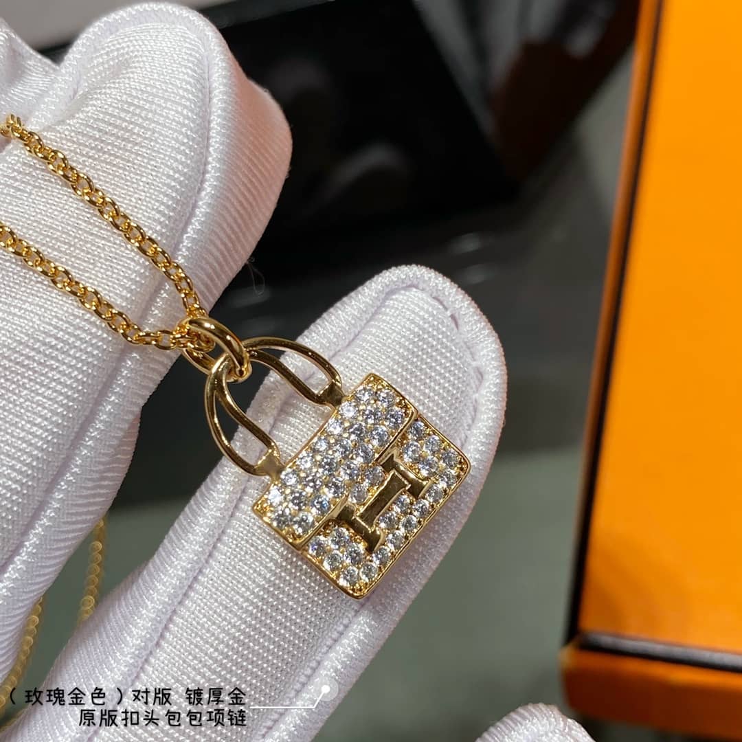 H**me5 Necklace First Copy