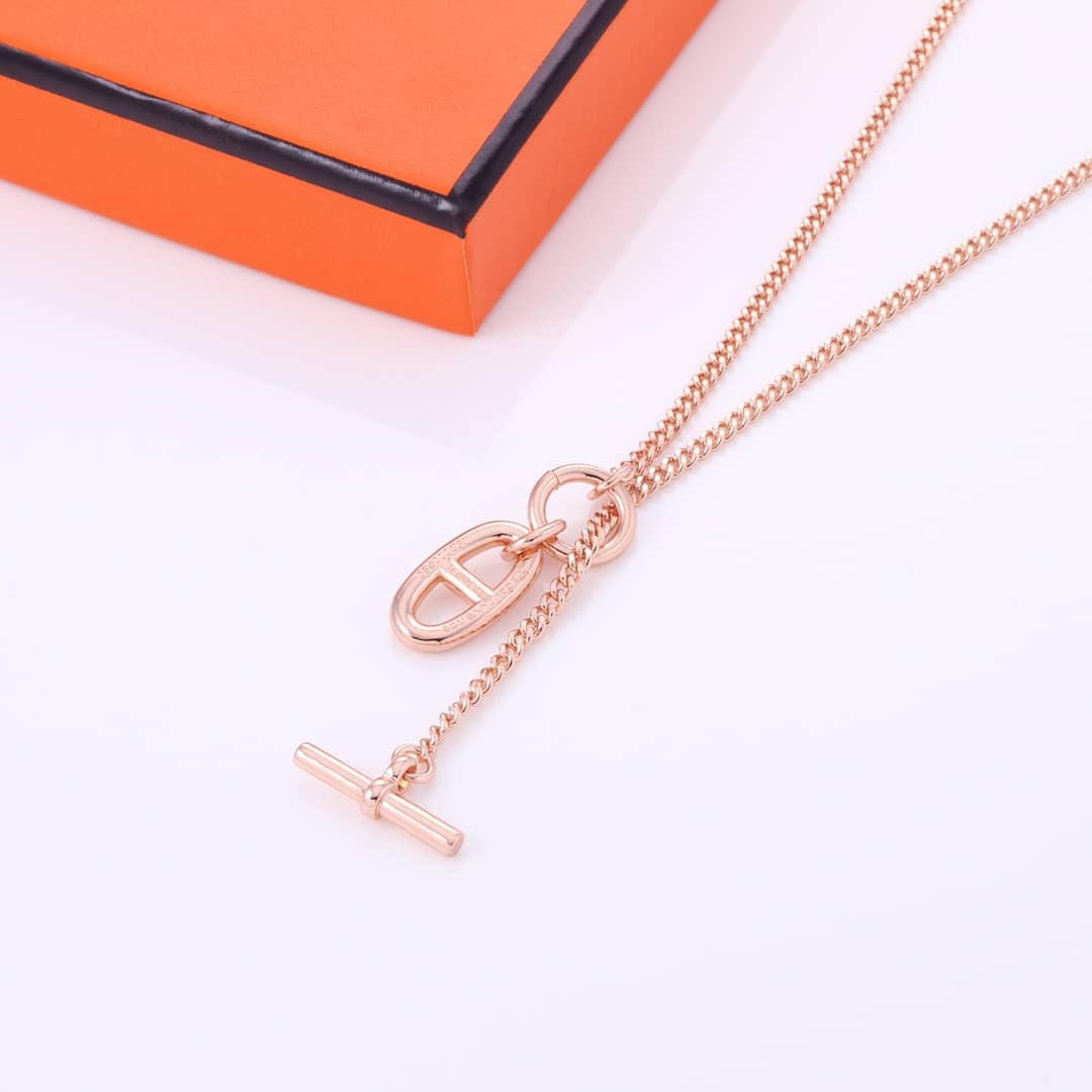 Fake H**me5 Logo Necklace