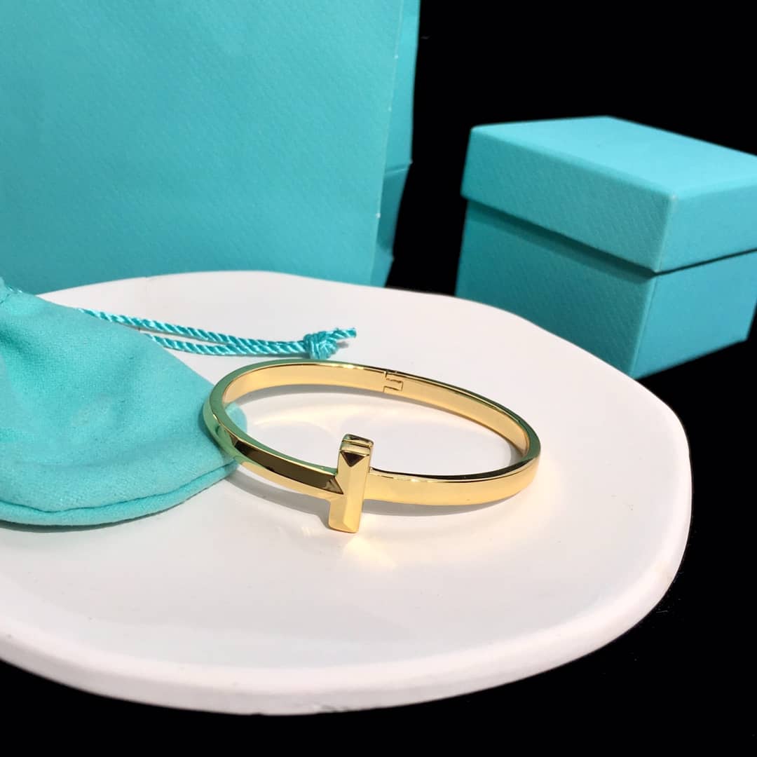 T*f*ny Bracelet First Copy