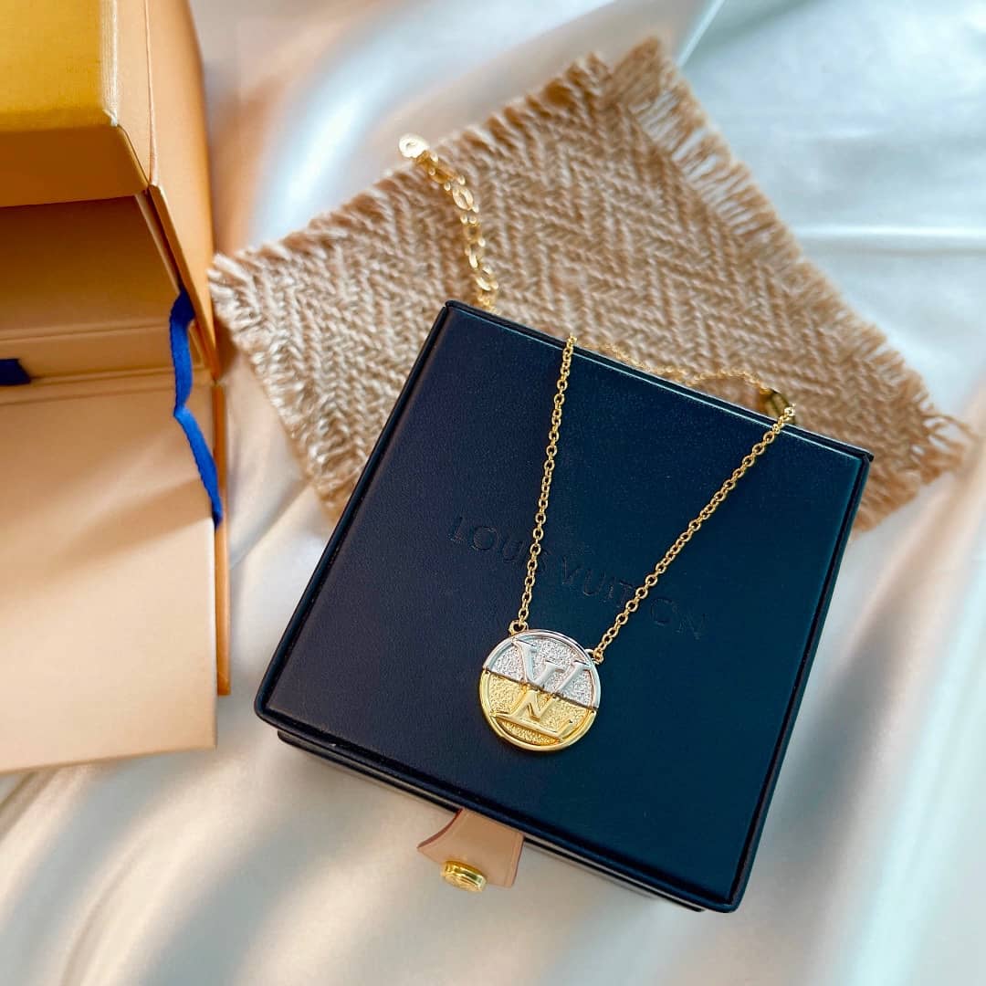 High Quality L0vis Vvtt0n Necklace