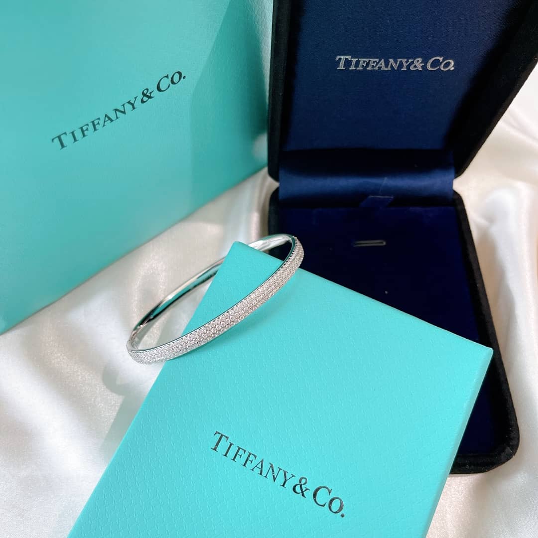 T*f*ny Bracelet Copy