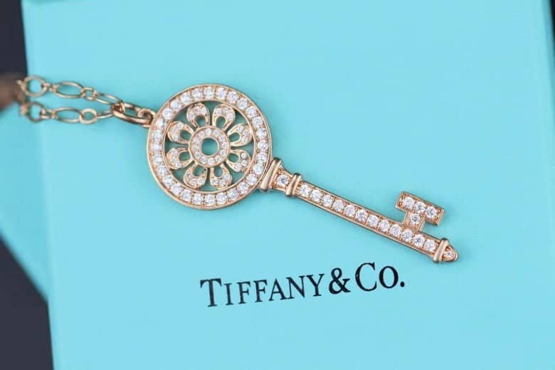 T*f*ny Necklace First Copy