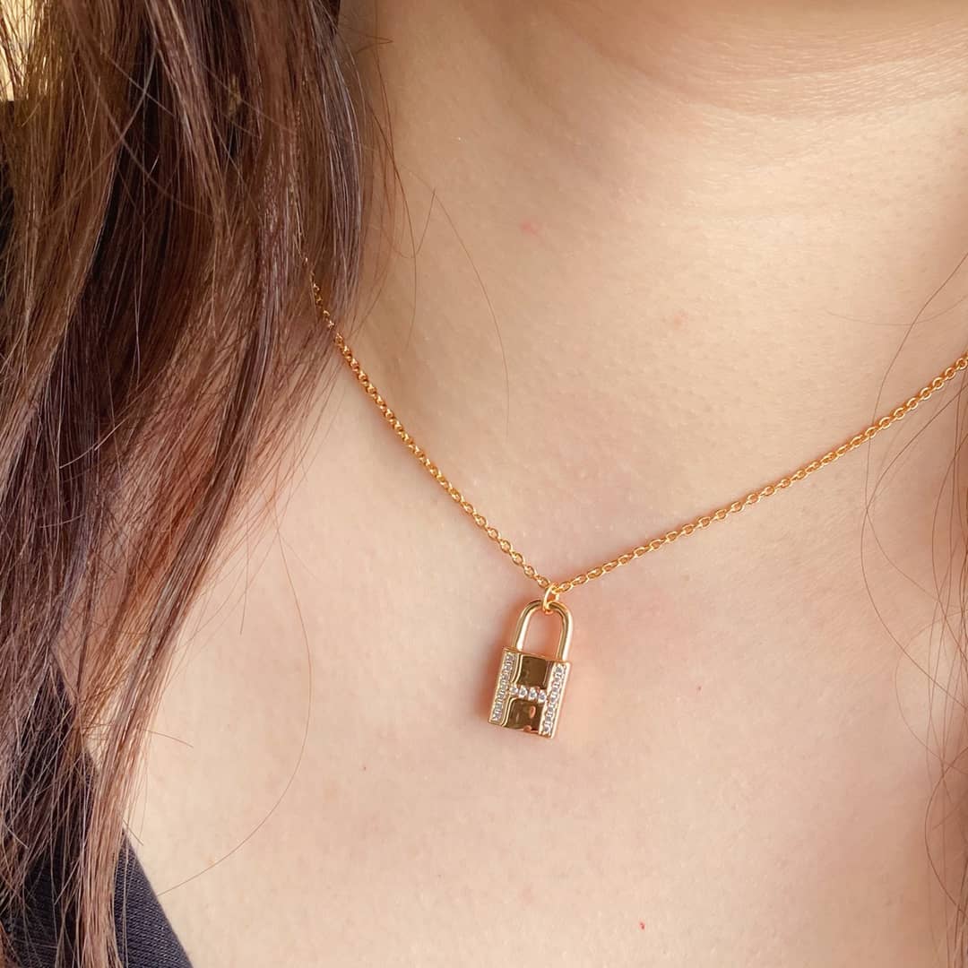 H**me5 Necklace First Copy