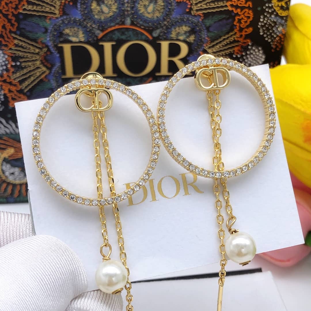 7 Star Chr1st1an D10r Earring