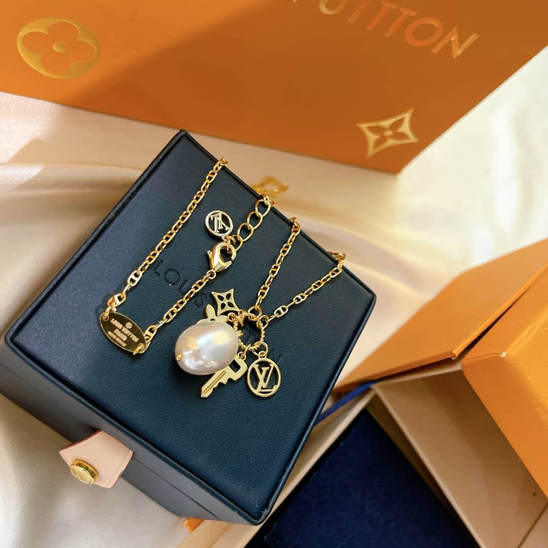 Replica L0vis Vvtt0n Necklace