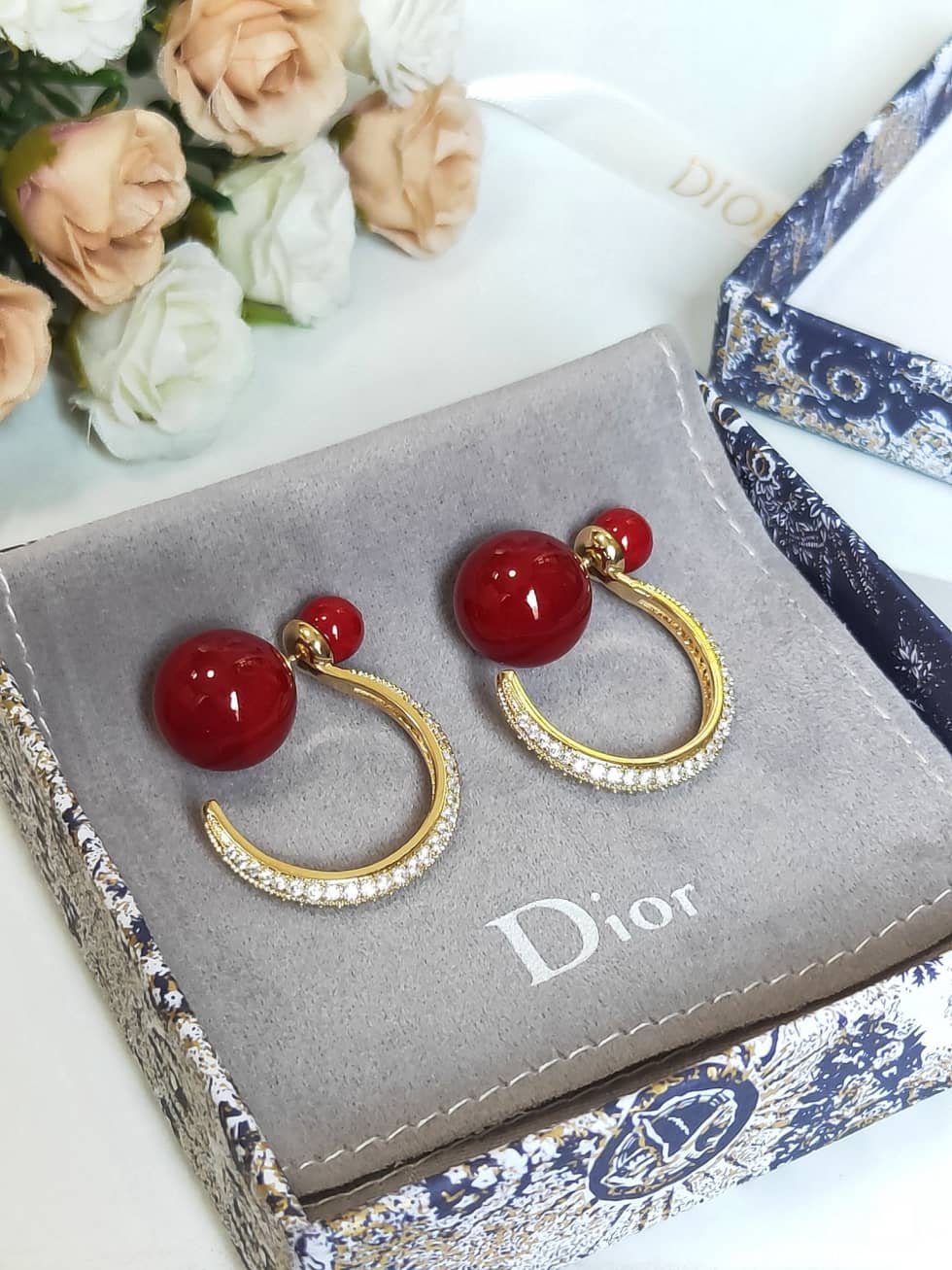 High Quality Chr1st1an D10r Earring