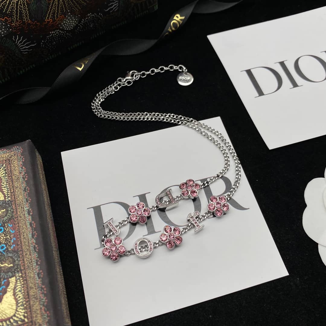 Top Quality Chr1st1an D10r Necklace