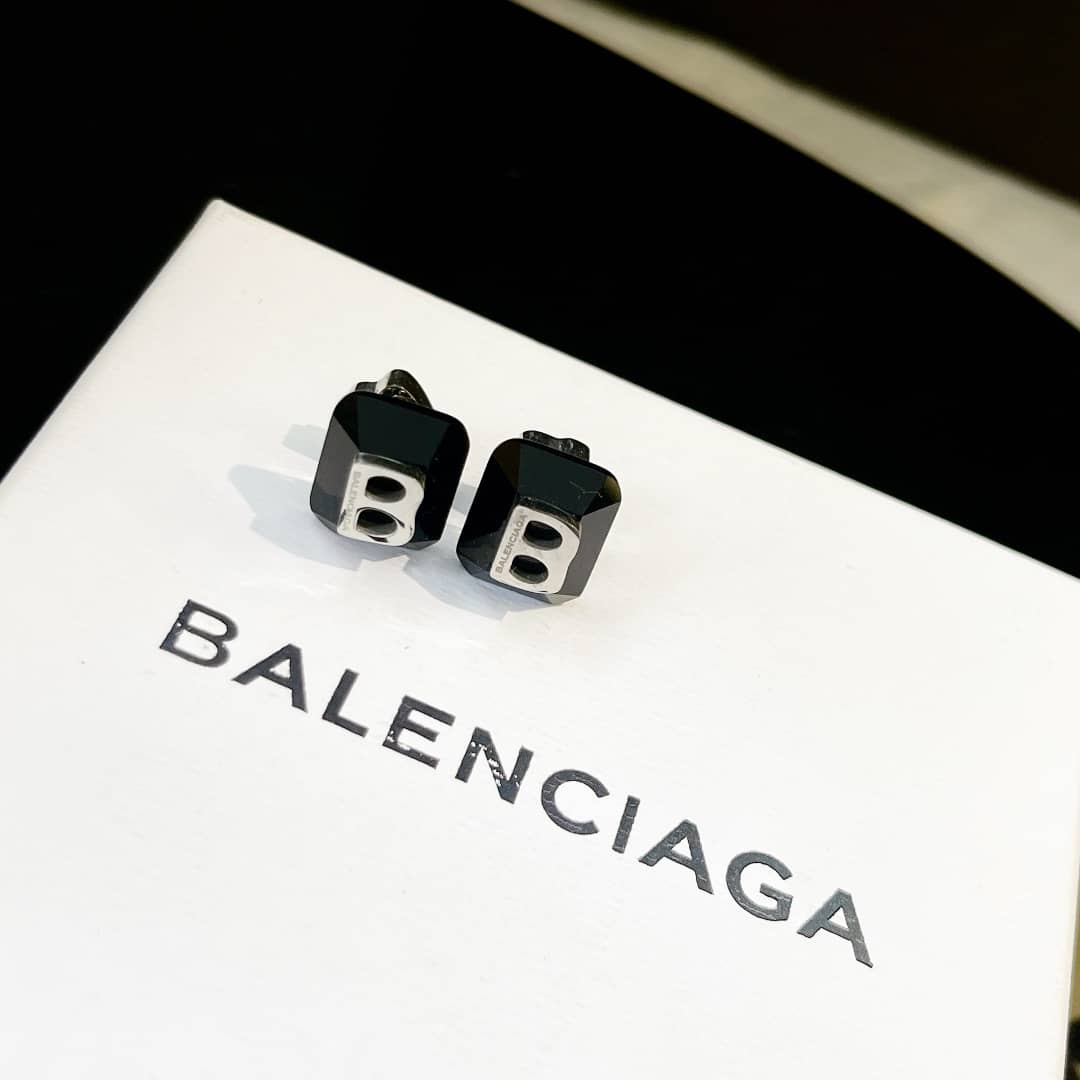 Ba1en*iaga Earring Dupes Logo