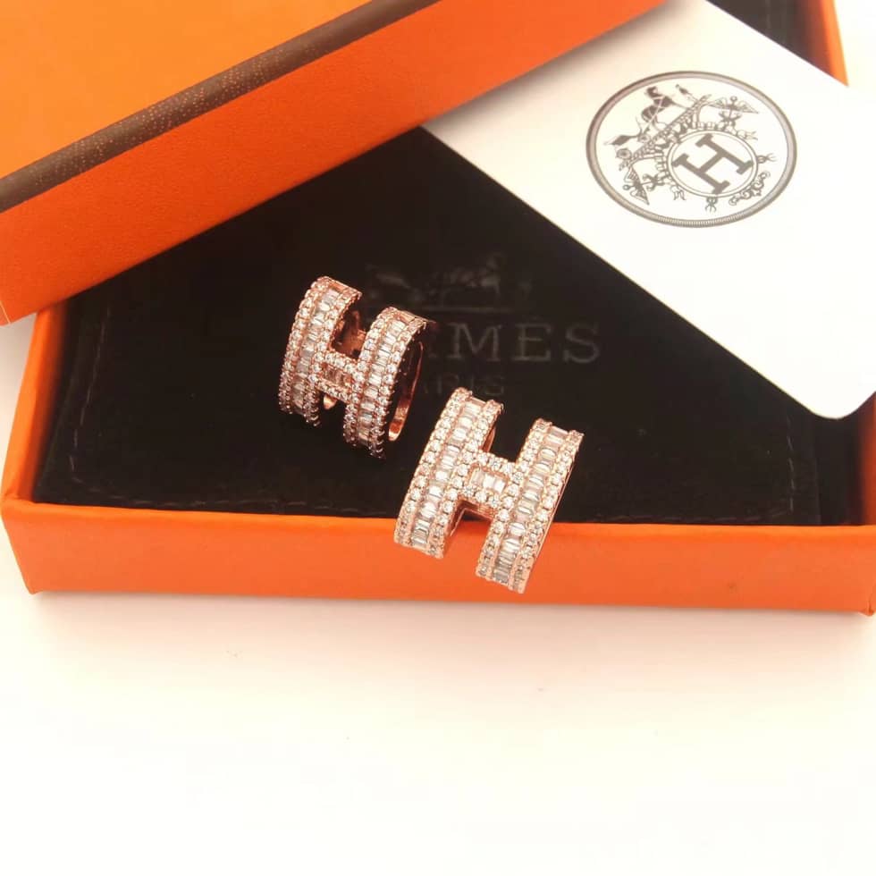 H**me5 Earring First Copy