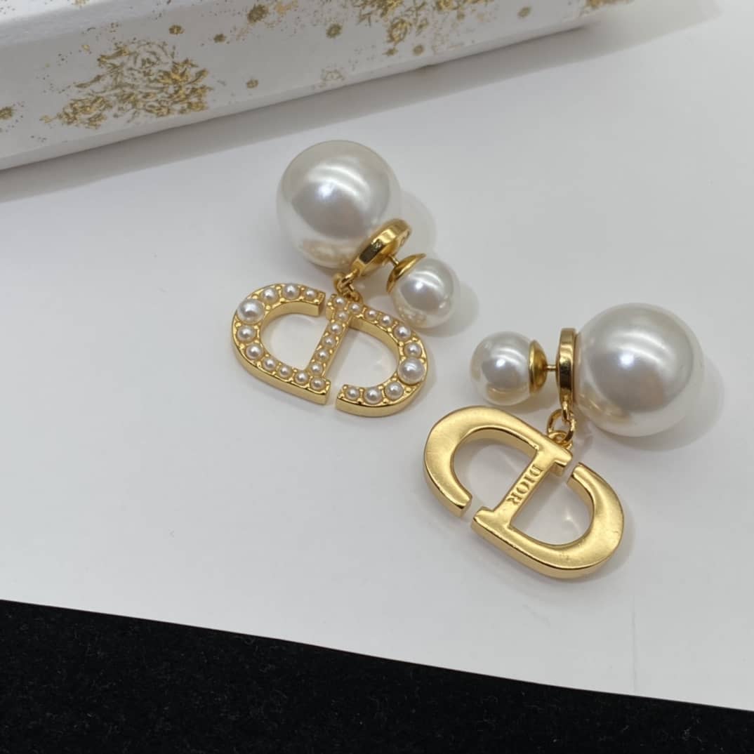 Wholesale Chr1st1an D10r Logo Earring