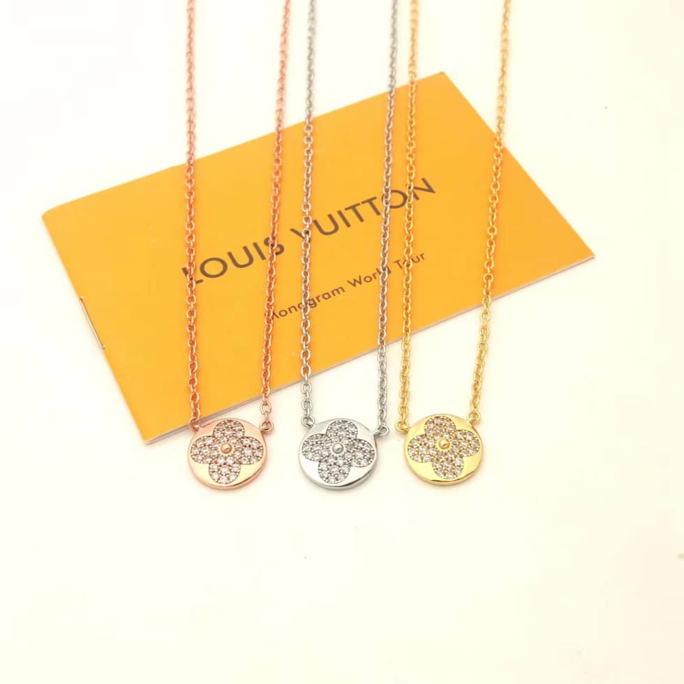 7 Star L0vis Vvtt0n Necklace
