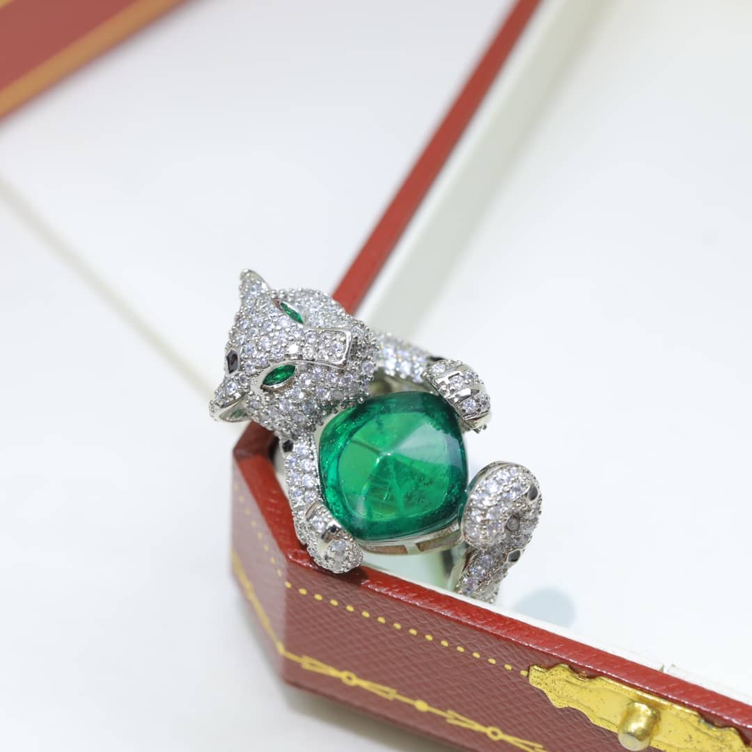 Ca*t1er Ring First Copy