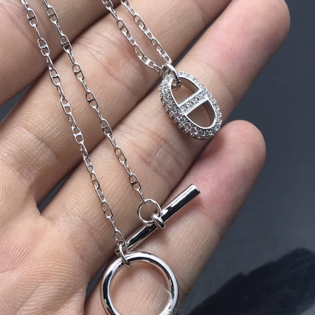 H**me5 Necklace For Sale