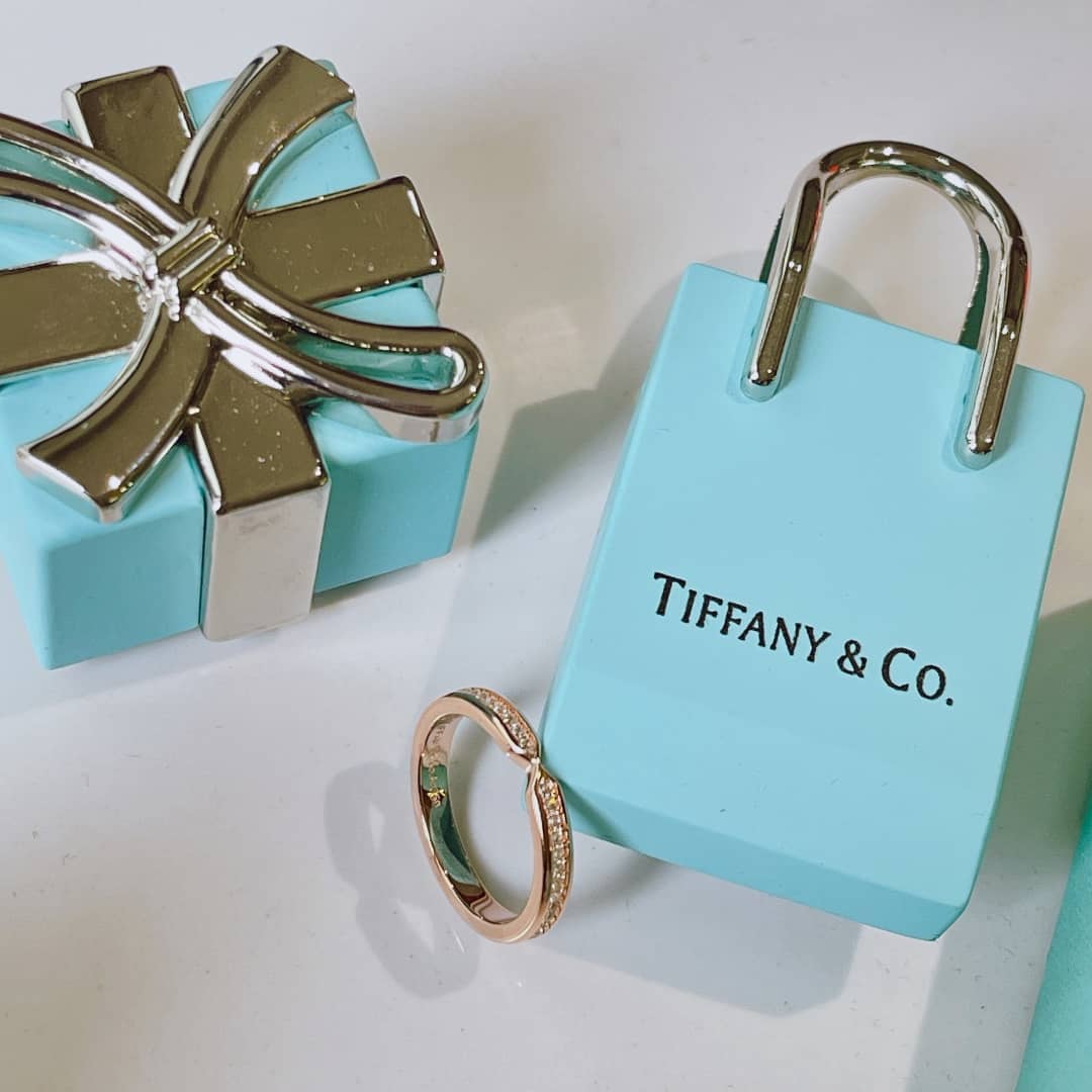 High Quality T*f*ny Ring