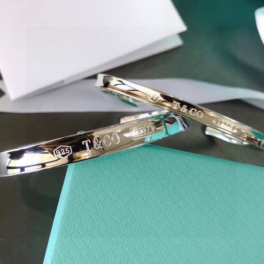 Knockoff T*f*ny Logo Bracelet
