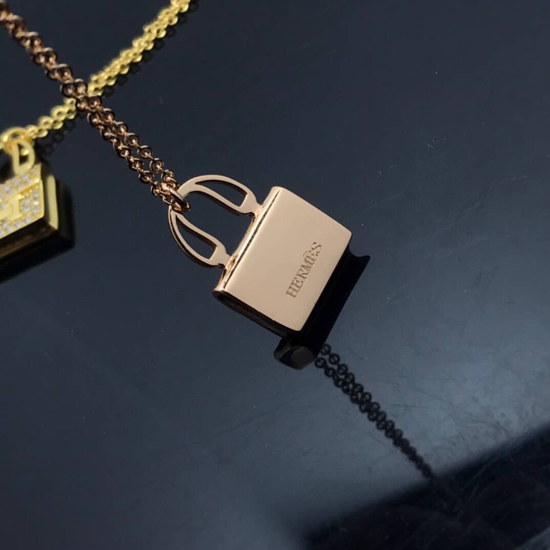 H**me5 Necklace Copy
