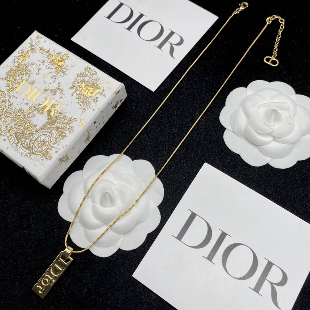 High Quality Chr1st1an D10r Necklace