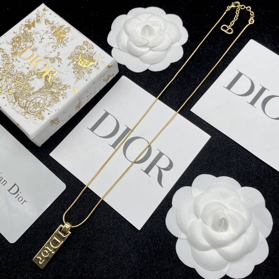 High Quality Chr1st1an D10r Necklace