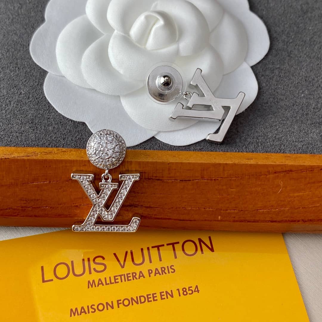 Luxury L0vis Vvtt0n Classic AAA+ Earring
