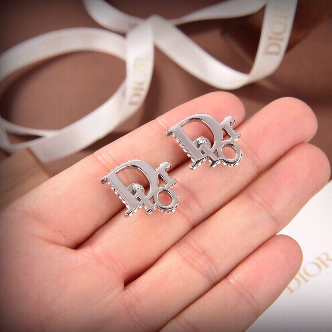 Knockoff Chr1st1an D10r Logo Earring