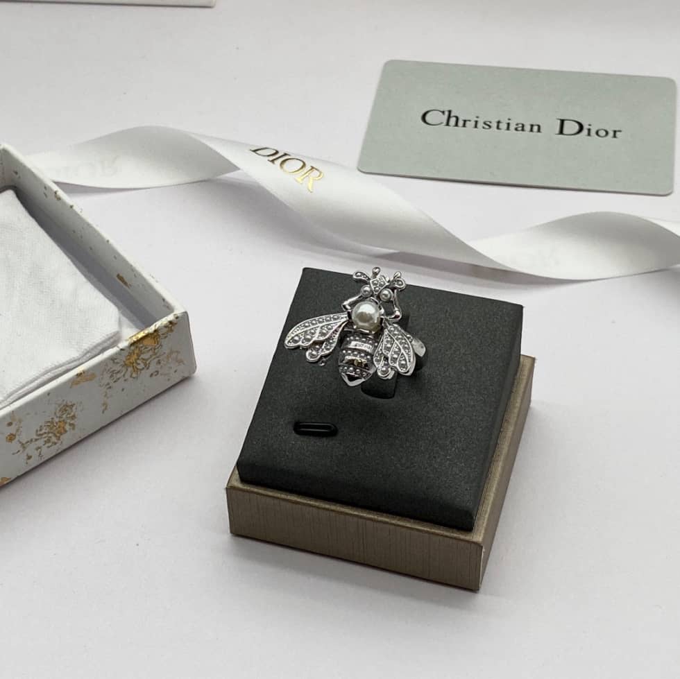 Best Chr1st1an D10r Classic Ring