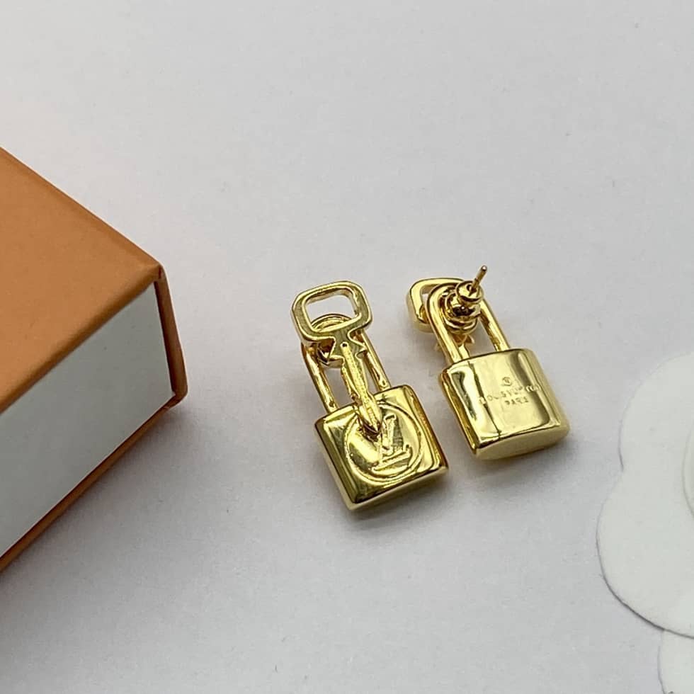 Luxury L0vis Vvtt0n Classic AAA+ Earring