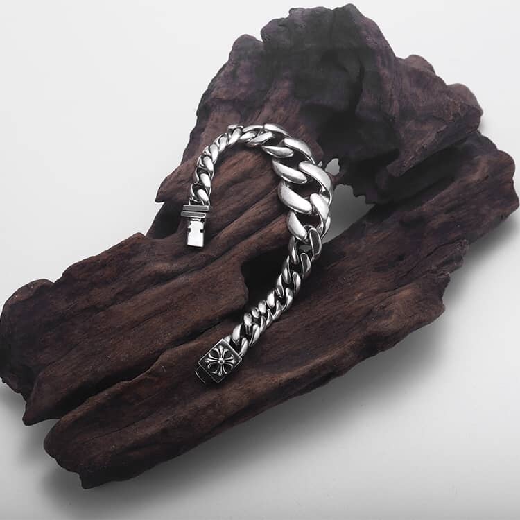 Replica Ch*0me He**ts Bracelet