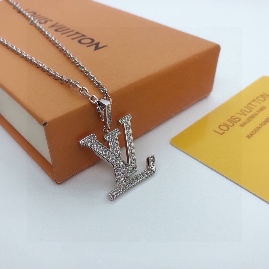 Wholesale L0vis Vvtt0n AAA+ Necklace