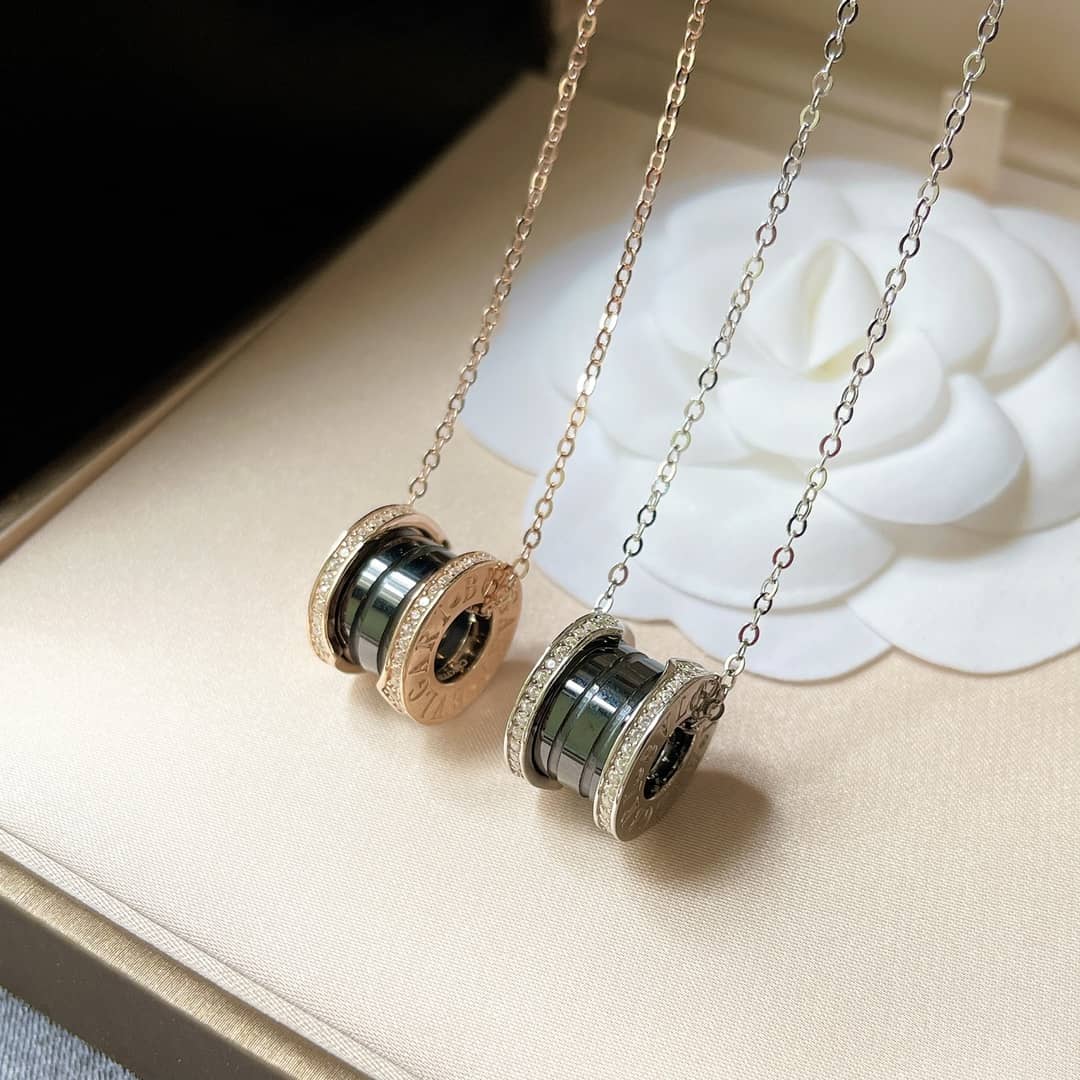 Bv1g*ai Necklace Copy