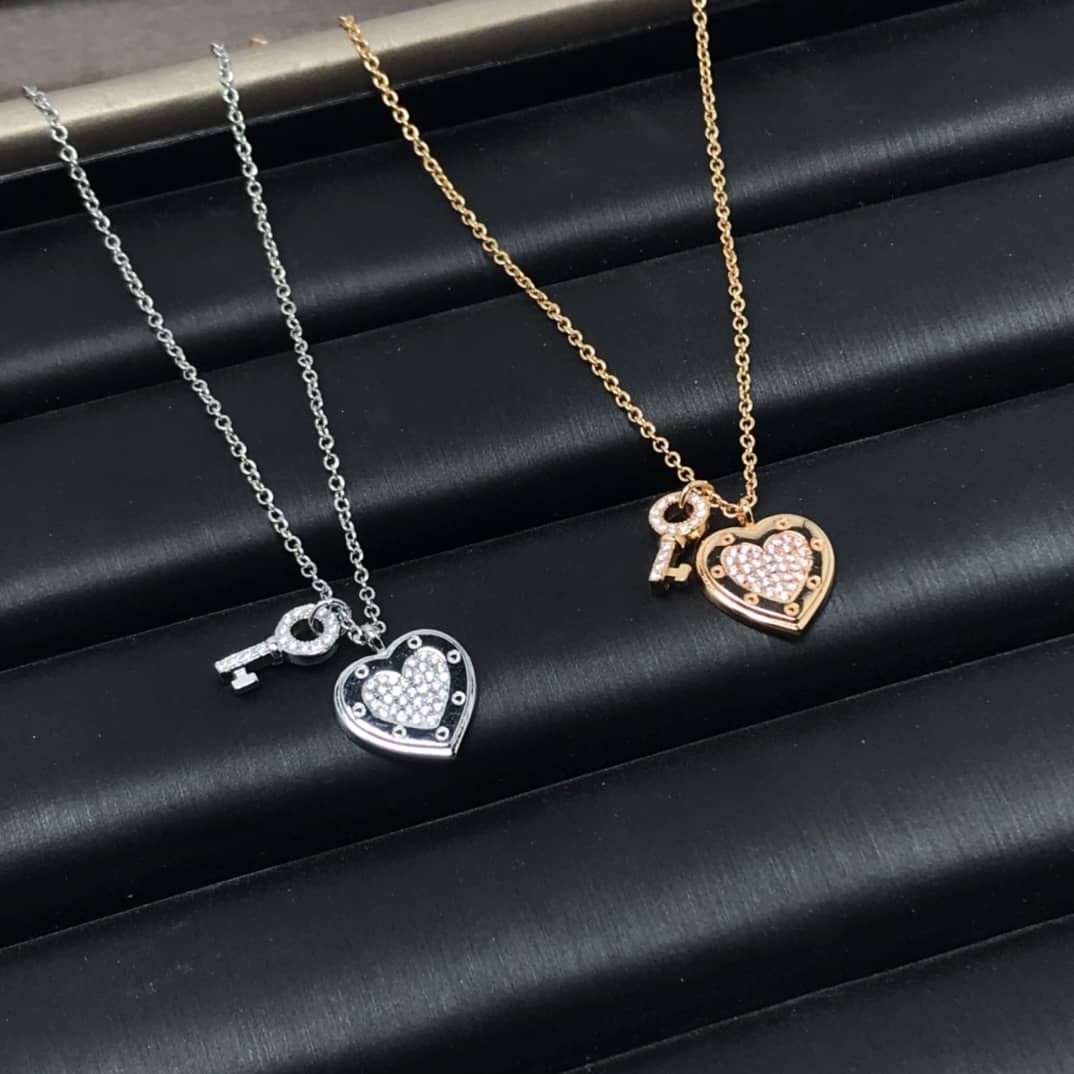 Knockoff T*f*ny Logo Necklace