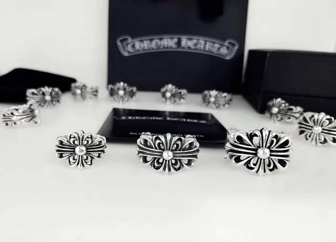 Replica Ch*0me He**ts Ring