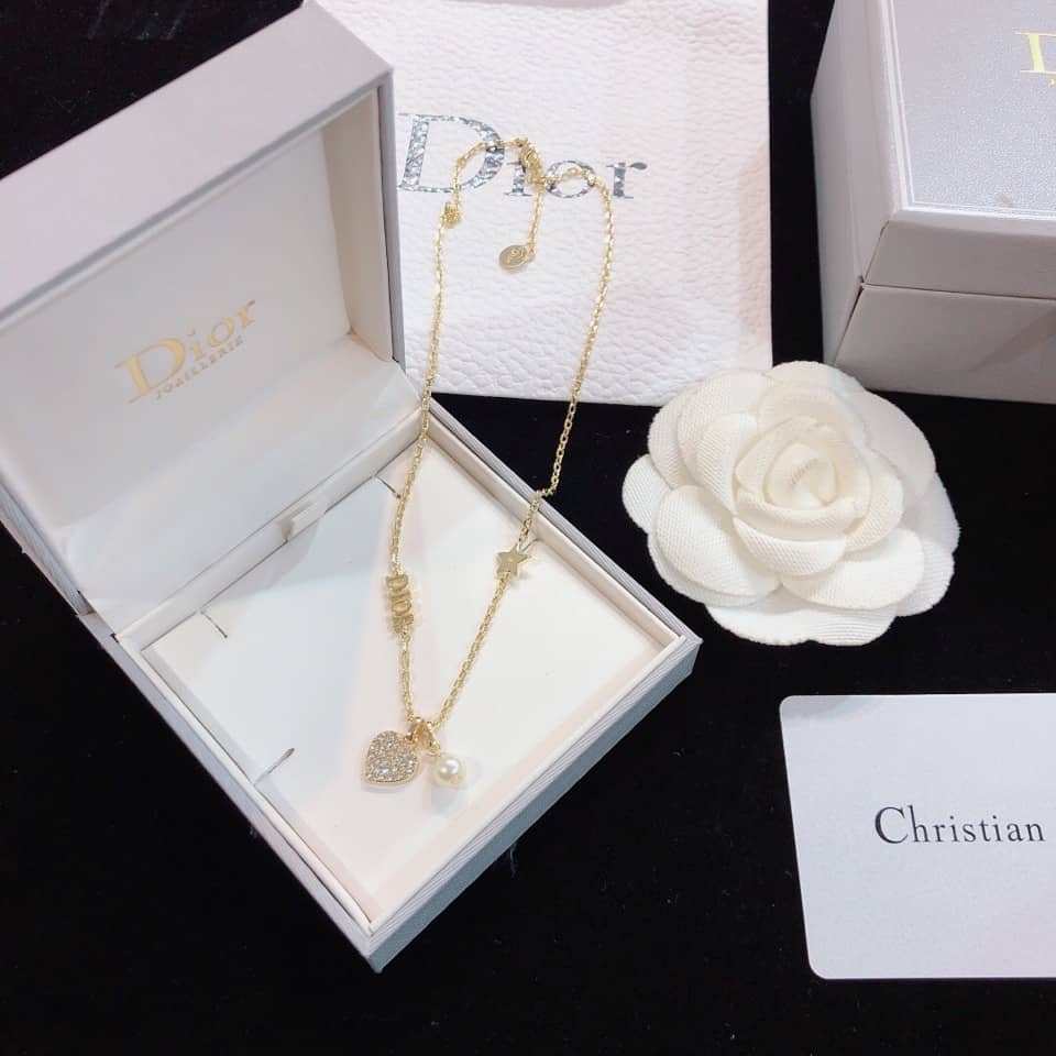 Best Chr1st1an D10r Classic Necklace